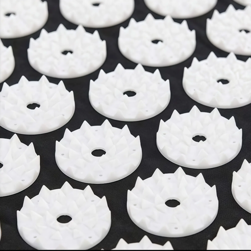 👉Acupressure mat with spikes